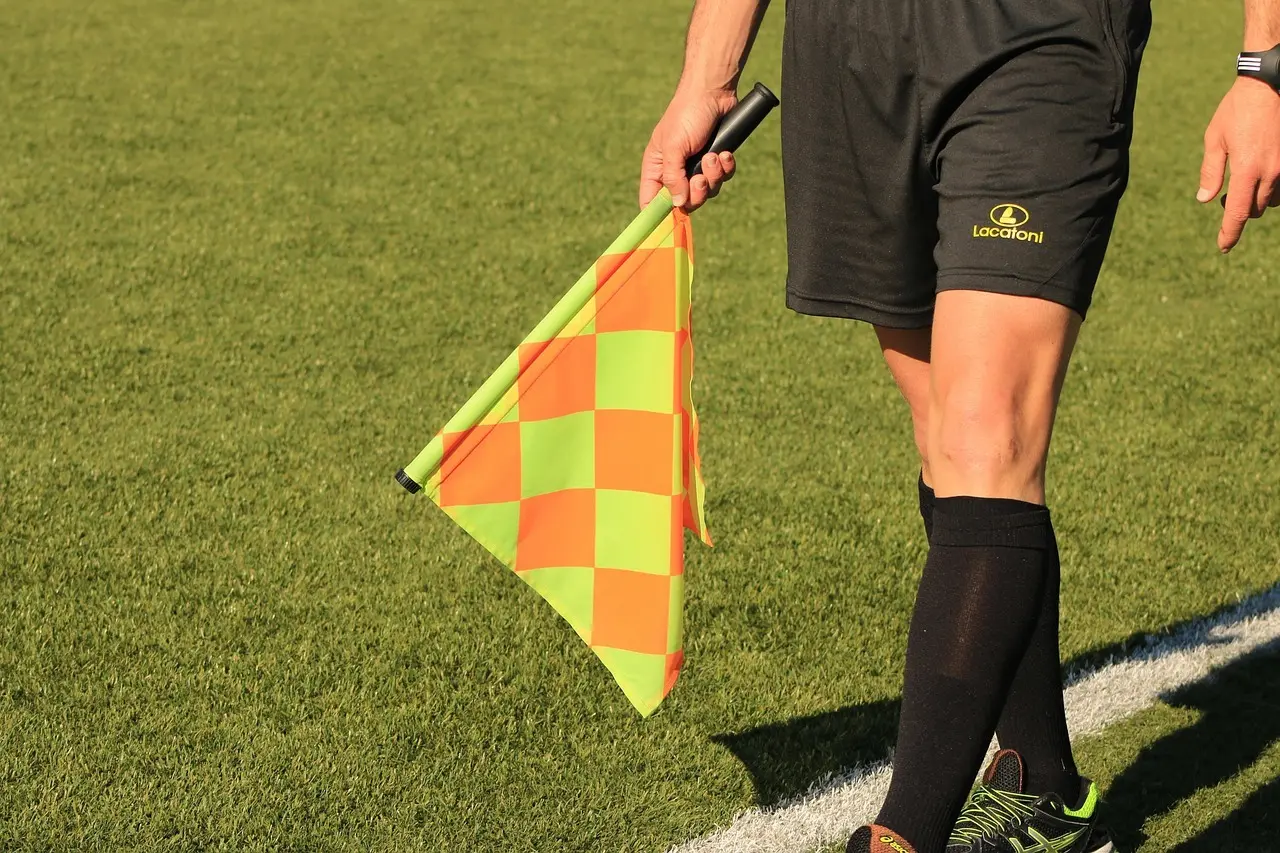 Sene udligninger, røde kort og klare sejre: Serie C – Girone A, runde 7
