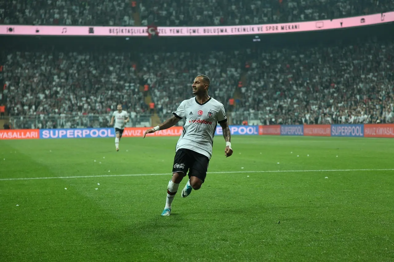 Hvordan er vejret i Napoli i november måned?