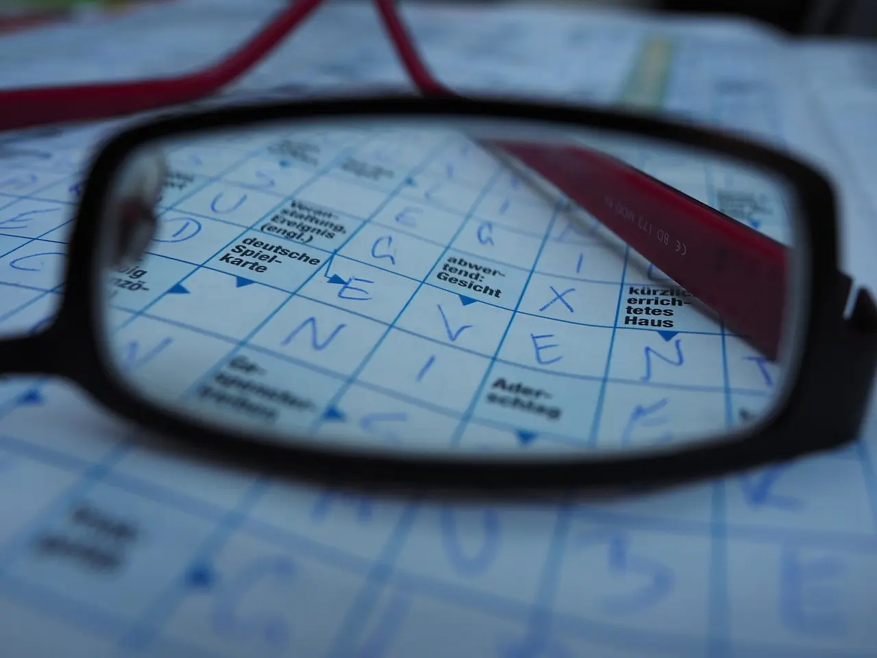 Krydsord løsning til Mineral